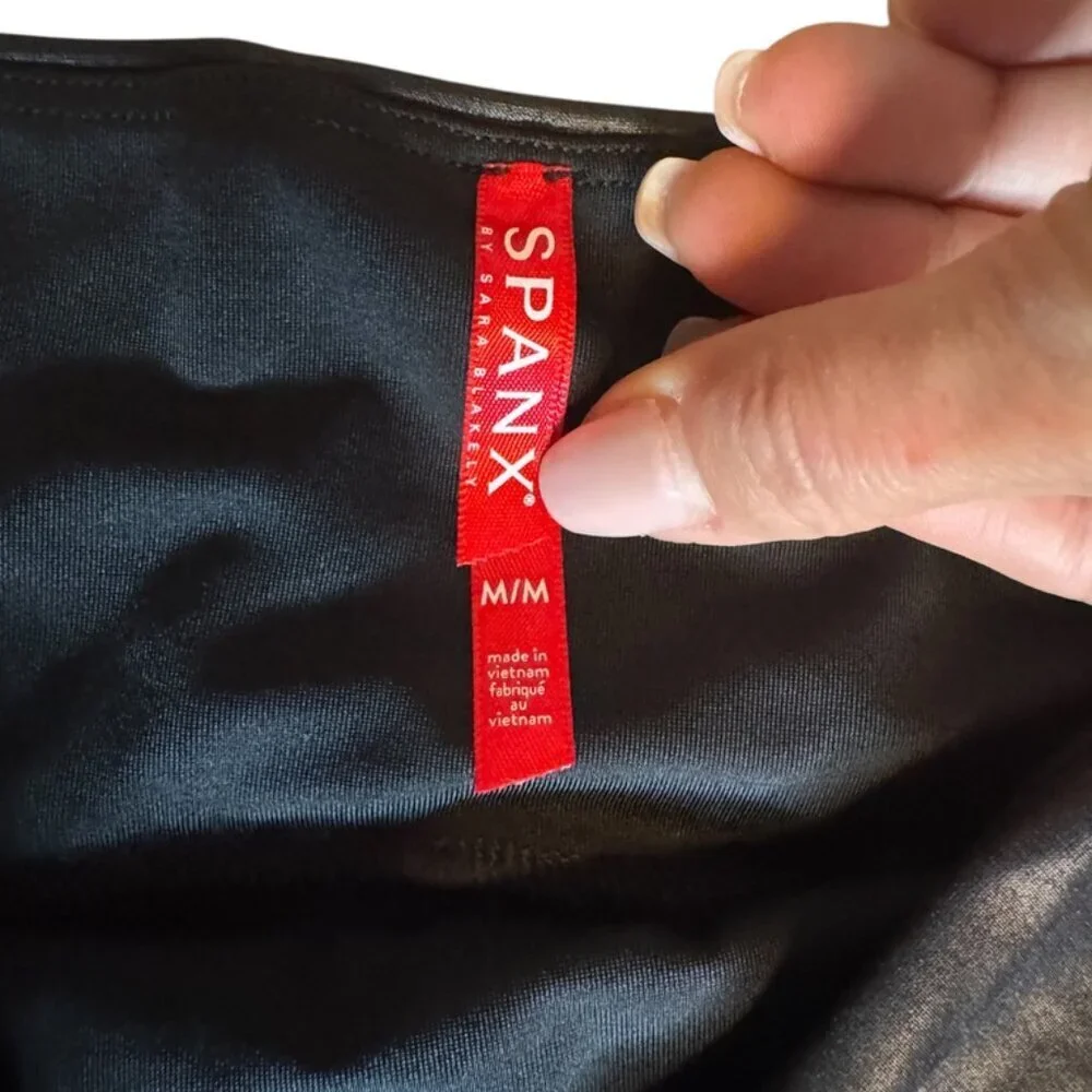 Spanx leggings size medium - Picture 2 of 3